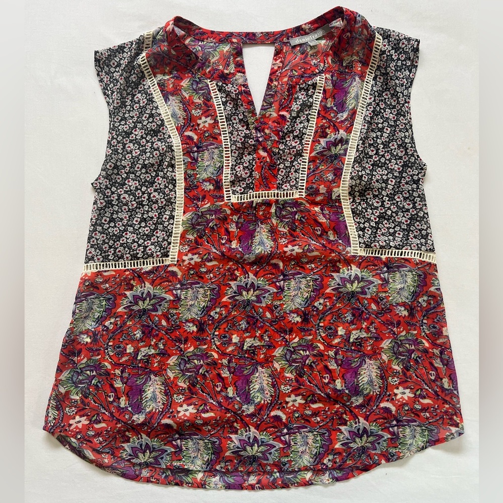 Daniel Rainn Women’s Floral Sheer Top Size M with Camisole